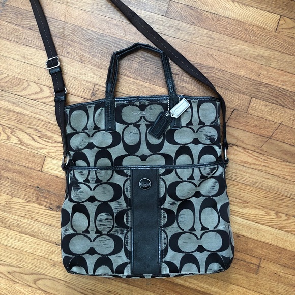 *VERY LOVED* COACH Daisy Gray & Black Crossbody - Picture 6 of 9